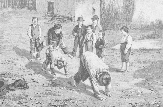 Schwarz-weißes Bild von Kindern, die in einem Feld spielen, mit zwei Jungen, die in der Mitte kämpfen und anderen Zuschauern.