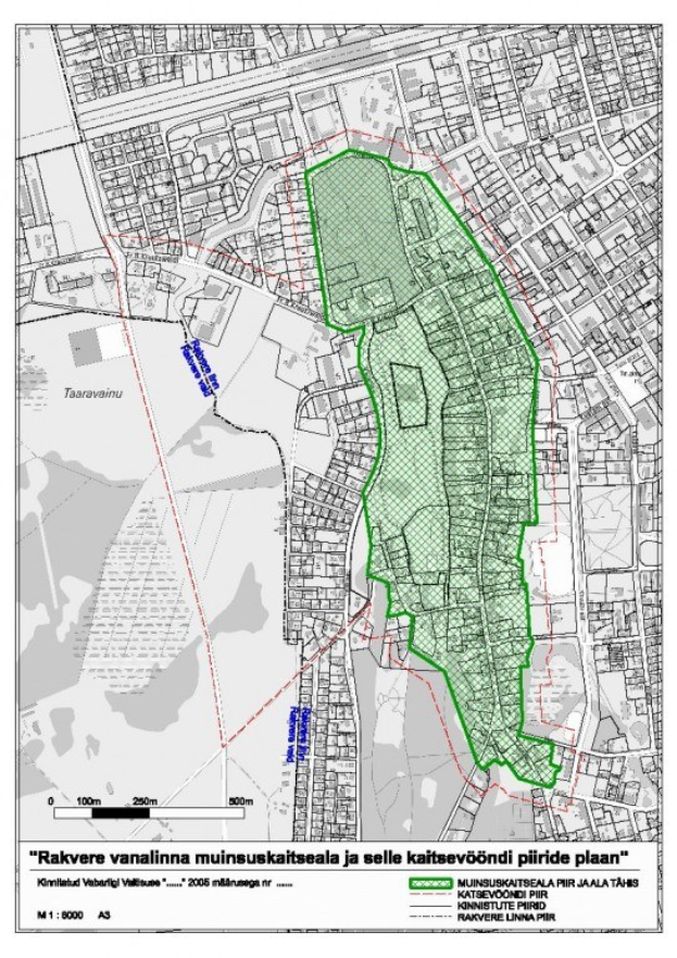 Ein Plakat mit einer Stadtkarte, auf der ein grüner Bereich in der Mitte hervorgehoben ist, begleitet von Text, der Straßen, Parks und Sehenswürdigkeiten beschreibt.