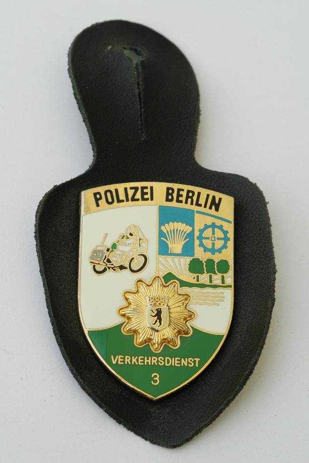 Vor Razzia mit Wegner: Zollermittler haben Rucksack gestohlen