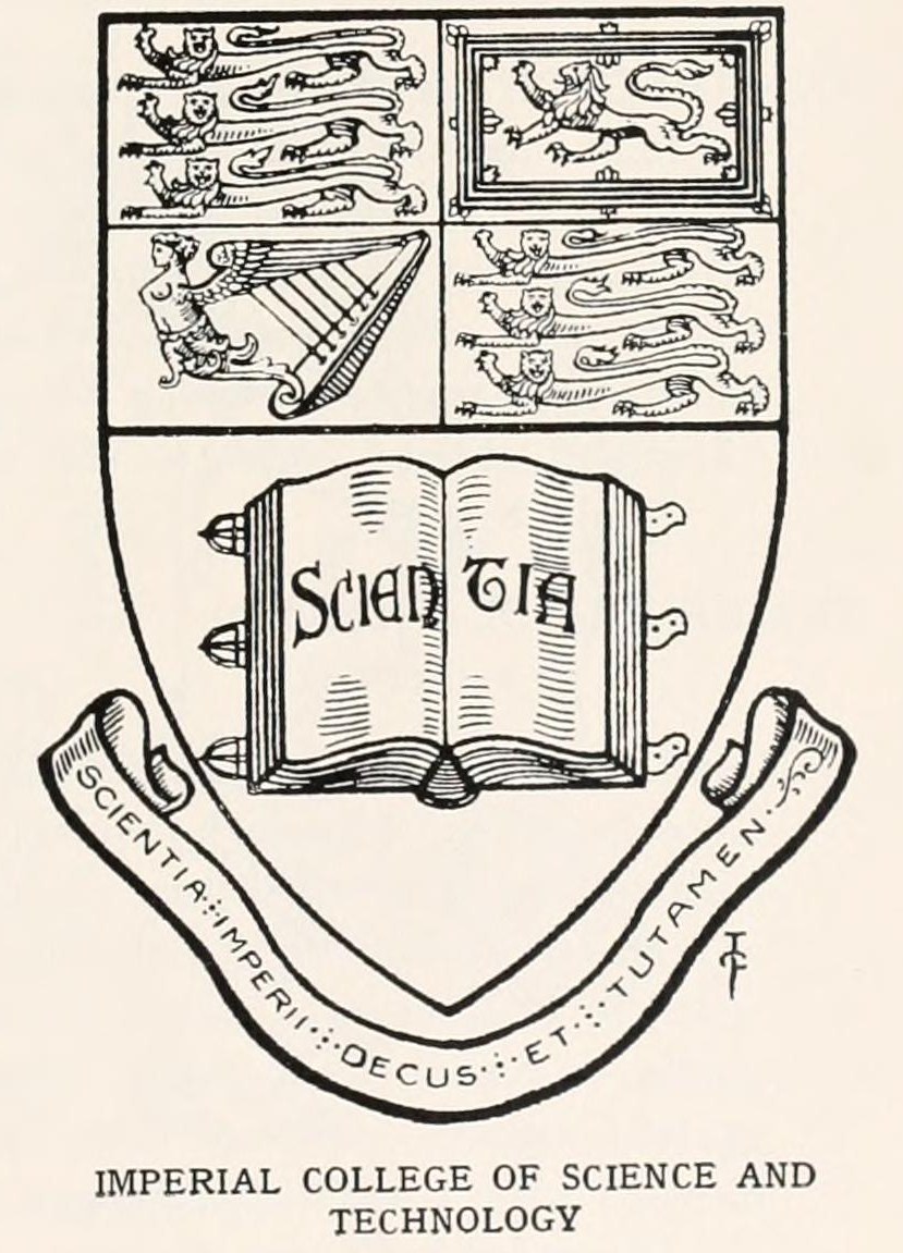 Logo der Imperial College London mit einem aufgeschlagenen Buch, auf dessen einer Seite das Universitätswappen und auf der anderen Seite fetter Text zu sehen ist, eingerahmt von einem dekorativen Rahmen.